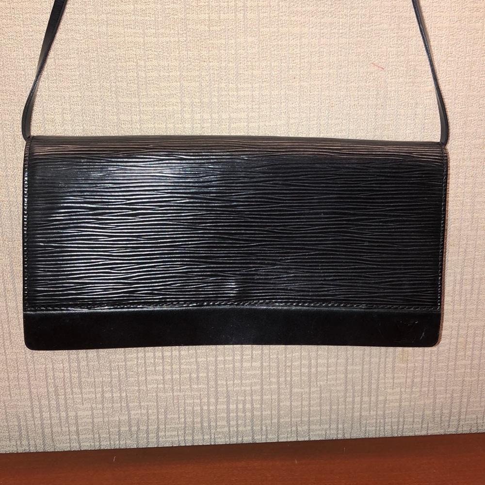 Louis Vuitton Vintage Honfleur - Black Epi Leather